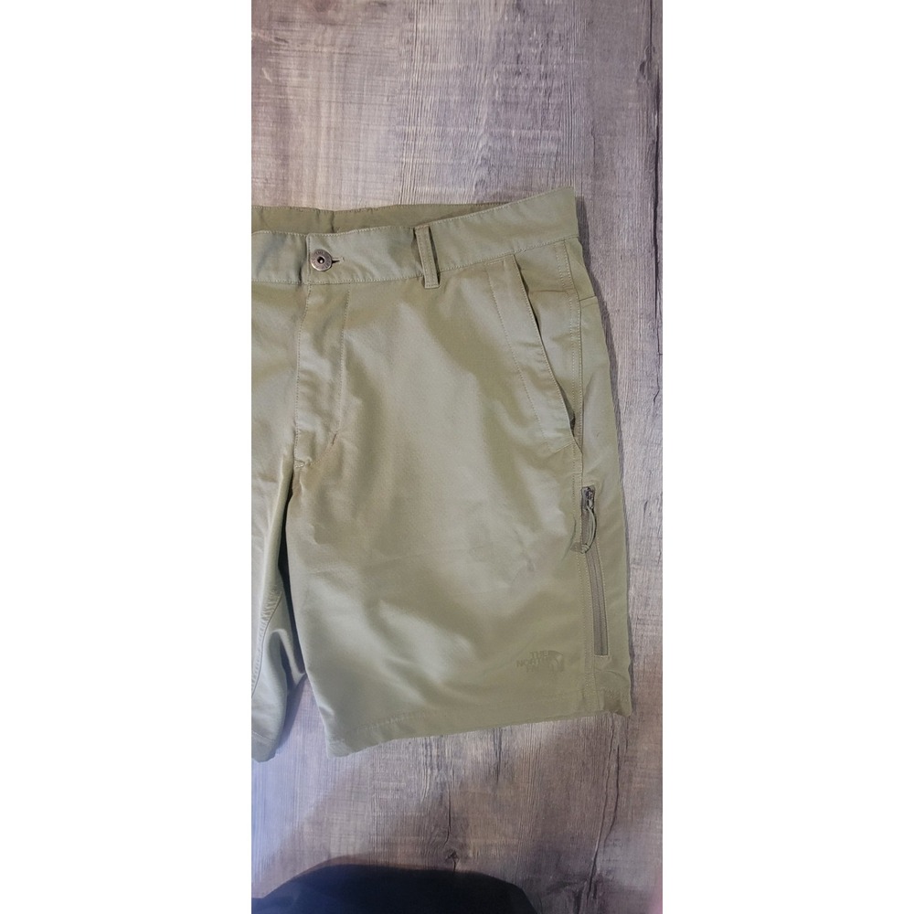 The North Face Rolling Sun Flash Dry Shorts Men's 34 Green Stretch 9" Inseam EUC - Picture 4 of 12